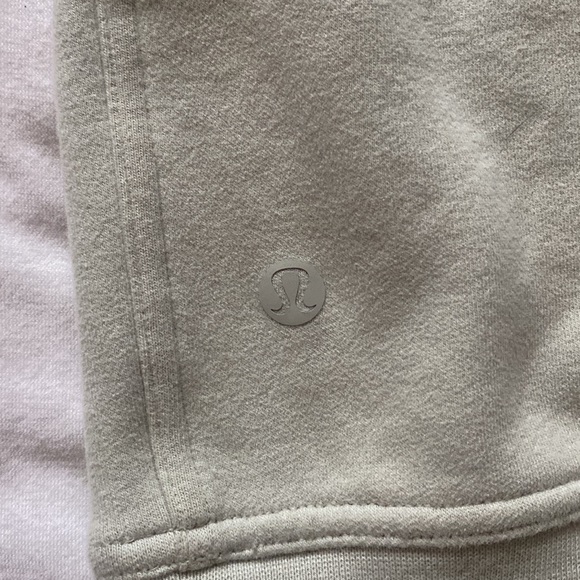 Lululemon pullover hoodie in pastel green colour size 6 - Picture 4 of 5